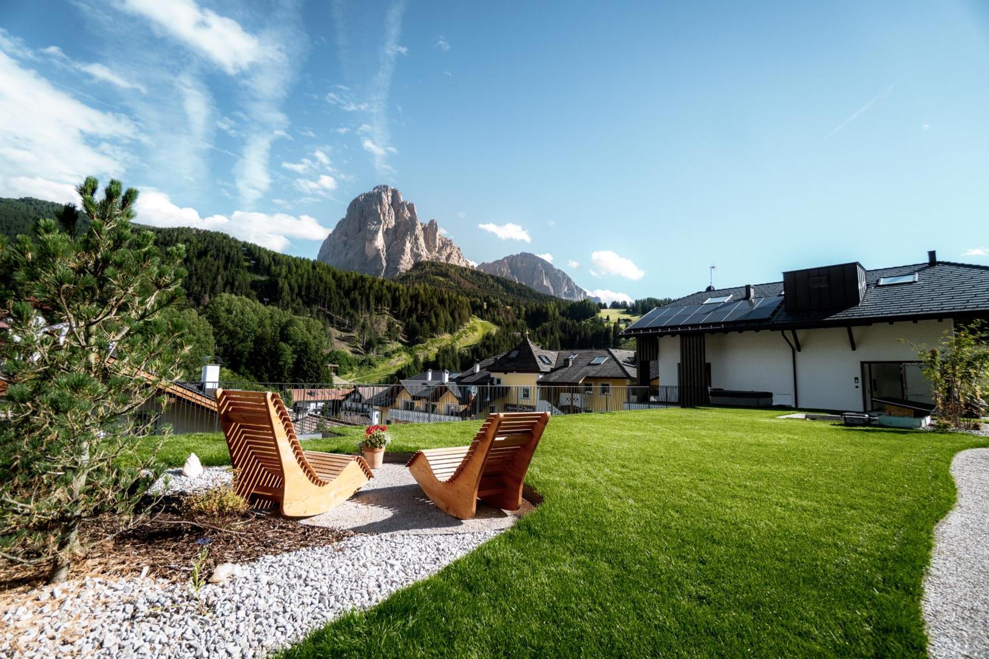 Anna Lodges Dolomites Santa Cristina Val Gardena Bagian luar foto