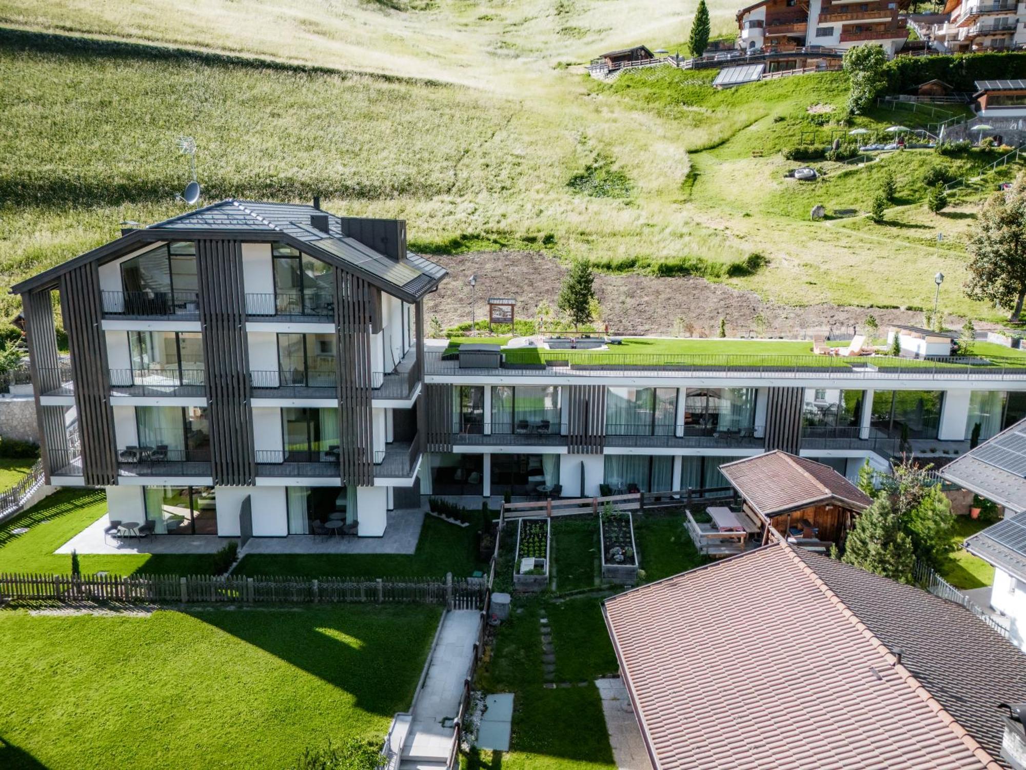 Anna Lodges Dolomites Santa Cristina Val Gardena Bagian luar foto
